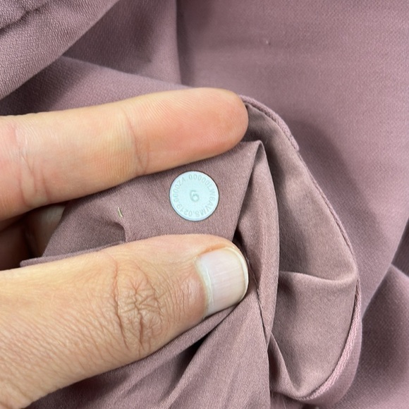 Lululemon On the Fly Crop *Woven 23" Red Dust - Picture 5 of 6